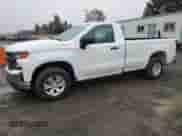 2022 Chevrolet Silverado 1500 Work Truck z VIN 3GCNWAED1NG201995, wystawiony jako Copart lot #91090655 z przebiegiem 2 788 mil mil oraz Czysty tytuł • Clean title. Historia ofert i sprzedaży dostępna na DreamBid. Obrazek 1.