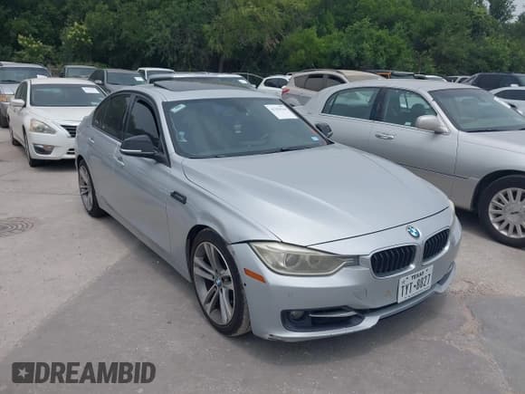 ✅ 2012 BMW 3 Series 328i • VIN: WBA3C1C59CF432506 • Lot: 42294544. Listed on IAAI with 160,601 mi. Free auction sales archive from the USA and detailed vehicle history report at DreamBid. Image 1.
