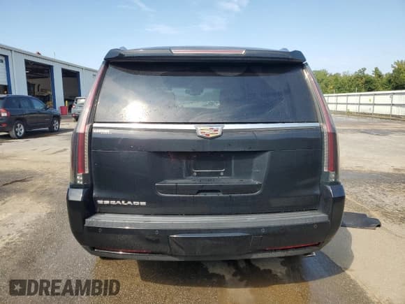 ✅ 2016 Cadillac Escalade Platinum • VIN: 1GYS4DKJ7GR396552 • Лот: 80467095. Опубликован ранее на Copart с пробегом Не указан. Бесплатный доступ к архиву аукционных продаж из США и подробный отчёт об истории автомобиля на DreamBid. Изображение 6.