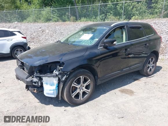 ✅ 2012 Volvo XC60 3.0L • VIN: YV4902DZ1C2310157 • Lot: 42872873. Listed on IAAI with 165,372 mi. Free auction sales archive from the USA and detailed vehicle history report at DreamBid. Image 2.