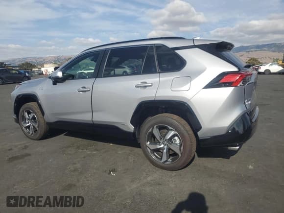 ✅ 2024 Toyota RAV4 SE • VIN: JTMAB3FV0RD225835 • Лот: 84649525. Опубликован ранее на Copart с пробегом 4 622 миль. Бесплатный доступ к архиву аукционных продаж из США и подробный отчёт об истории автомобиля на DreamBid. Изображение 2.