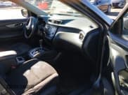 ✅ 2016 Nissan Rogue SL • VIN: JN8AT2MV2GW134758 • Лот: 43496326. Опубликован ранее на IAAI с пробегом 308 772 миль. Бесплатный доступ к архиву аукционных продаж из США и подробный отчёт об истории автомобиля на DreamBid. Изображение 5.