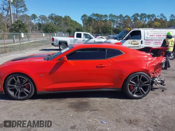 ✅ 2018 Chevrolet Camaro 2SS • VIN: 1G1FH1R71J0160147 • Лот: 43666666. Опубликован ранее на IAAI с пробегом 78 785 миль. Бесплатный доступ к архиву аукционных продаж из США и подробный отчёт об истории автомобиля на DreamBid. Изображение 14.