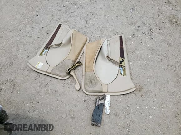 ✅ 1999 Mercedes-Benz C 230/260/280/320 • VIN: WDBHA24G4XA681981 • Lot: 57758215. Wystawiony na Copart z przebiegiem Nie podano. Bezpłatny archiwum sprzedaży aukcyjnych z USA i szczegółowy raport historii pojazdu na DreamBid. Zdjęcie 12.