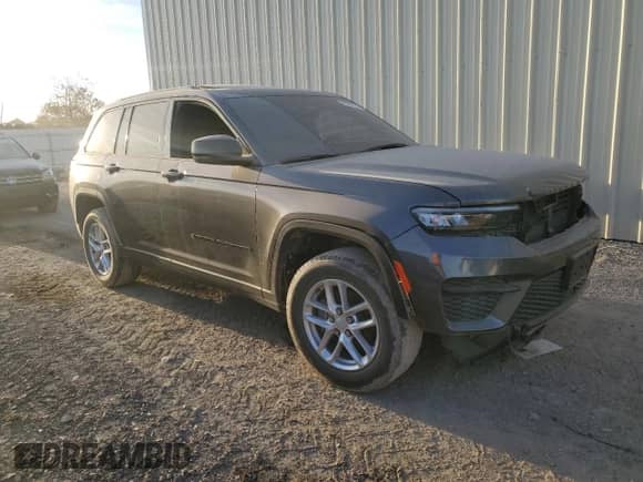 2022 Jeep Grand Cherokee Altitude z VIN 1C4RJGAG6N8600569, wystawiony jako Copart lot #83011734 z przebiegiem 87 237 mil mil oraz Szkoda całkowita • Salvage title. Historia ofert i sprzedaży dostępna na DreamBid. Obrazek 4.