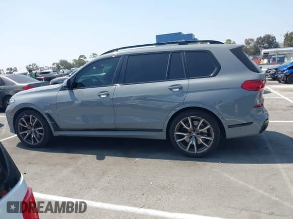 ✅ 2022 BMW X7 M50i • VIN: 5UXCX6C06N9K18629 • Лот: 42615345. Опубликован ранее на IAAI с пробегом 24 030 миль. Бесплатный доступ к архиву аукционных продаж из США и подробный отчёт об истории автомобиля на DreamBid. Изображение 15.