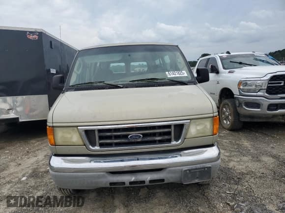 ✅ 2006 Ford Econoline Passenger XL • VIN: 1FBNE31L16HB32734 • Lot: 61421825. Listed on Copart with 204,661 mi. Free auction sales archive from the USA and detailed vehicle history report at DreamBid. Image 5.