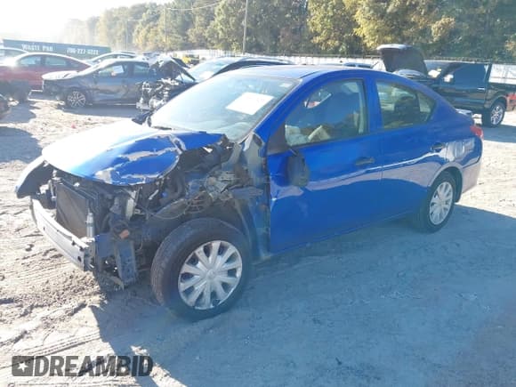 ✅ 2015 Nissan Versa S • VIN: 3N1CN7AP0FL946410 • Лот: 43461329. Опубликован ранее на IAAI с пробегом 156 215 миль. Бесплатный доступ к архиву аукционных продаж из США и подробный отчёт об истории автомобиля на DreamBid. Изображение 2.