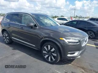 ✅ 2024 Volvo XC90 Plus Bright Theme • VIN: YV4H60CE9R1234070 • Lot: 42554979. Listed on IAAI with 6,519 mi. Free auction sales archive from the USA and detailed vehicle history report at DreamBid. Image 1.