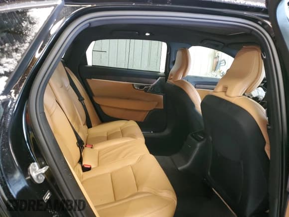 ✅ 2024 Volvo S90 Recharge Plug-In Hybrid Ultimate • VIN: LVYH60AF6RP411338 • Lot: 87608205. Listed on Copart with 833 mi. Free auction sales archive from the USA and detailed vehicle history report at DreamBid. Image 10.