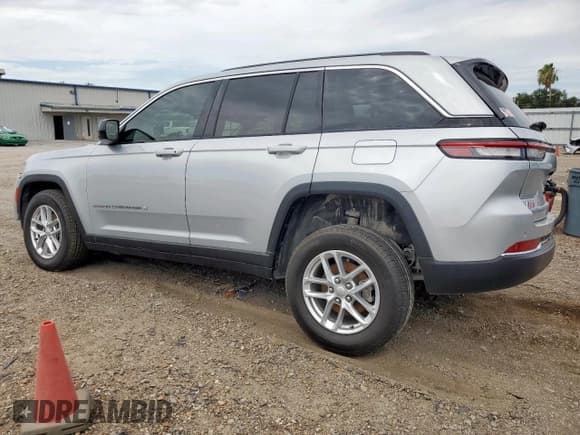 ✅ 2023 Jeep Grand Cherokee Altitude • VIN: 1C4RJGAG0P8911109 • Lot: 60478935. Listed on Copart with 31,145 mi. Free auction sales archive from the USA and detailed vehicle history report at DreamBid. Image 2.