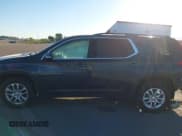 ✅ 2019 Chevrolet Traverse LT • VIN: 1GNEVHKW5KJ219001 • Lot: 43404036. Wystawiony na IAAI z przebiegiem 77 211 mil. Bezpłatny archiwum sprzedaży aukcyjnych z USA i szczegółowy raport historii pojazdu na DreamBid. Zdjęcie 15.