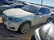 ✅ 2017 BMW X5 sDrive35i • VIN: 5UXKR2C50H0U19655 • Лот: 86245725. Опубликован ранее на Copart с пробегом 115 208 миль. Бесплатный доступ к архиву аукционных продаж из США и подробный отчёт об истории автомобиля на DreamBid. Изображение 1.