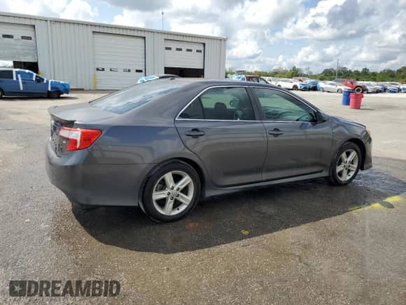 2013 Toyota Camry L с VIN 4T1BF1FK6DU215429, выставлен на аукционе Copart как лот 81638805 с пробегом 227 515 миль миль и Списание • Salvage title. История ставок и продаж доступна на DreamBid. Изображение 3.