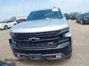 ✅ 2019 Chevrolet Silverado 1500 LT Trail Boss • VIN: 1GCPYFED9KZ260613 • Lot: 42157001. Wystawiony na IAAI z przebiegiem 99 039 mil. Bezpłatny archiwum sprzedaży aukcyjnych z USA i szczegółowy raport historii pojazdu na DreamBid. Zdjęcie 12.