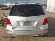 ✅ 2013 Mercedes-Benz GLK 350 • VIN: WDCGG8JB0DG072946 • Лот: 43253488. Опубликован ранее на IAAI с пробегом 161 265 миль. Бесплатный доступ к архиву аукционных продаж из США и подробный отчёт об истории автомобиля на DreamBid. Изображение 17.