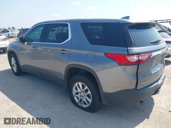 ✅ 2019 Chevrolet Traverse LS • VIN: 1GNERFKW3KJ118063 • Lot: 43241553. Listed on IAAI with 140,158 mi. Free auction sales archive from the USA and detailed vehicle history report at DreamBid. Image 3.