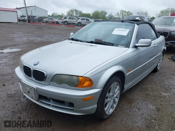 ✅ 2002 BMW 3 Series 325Ci • VIN: WBABS33462JY43617 • Lot: 42094852. Listed on IAAI with 171,353 mi. Free auction sales archive from the USA and detailed vehicle history report at DreamBid. Image 18.