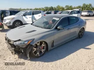 ✅ 2019 Kia Stinger GT1 • VIN: KNAE45LC3K6064902 • Lot: 82479075. Wystawiony na Copart z przebiegiem 108 112 mil. Bezpłatny archiwum sprzedaży aukcyjnych z USA i szczegółowy raport historii pojazdu na DreamBid. Zdjęcie 1.