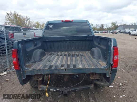 2010 Chevrolet Silverado 1500 LS with VIN 3GCRKREA6AG192111, listed as a IAAI auction lot 43451492 with 76,775 mi miles and . Bid and sale history available at DreamBid. Image 17.