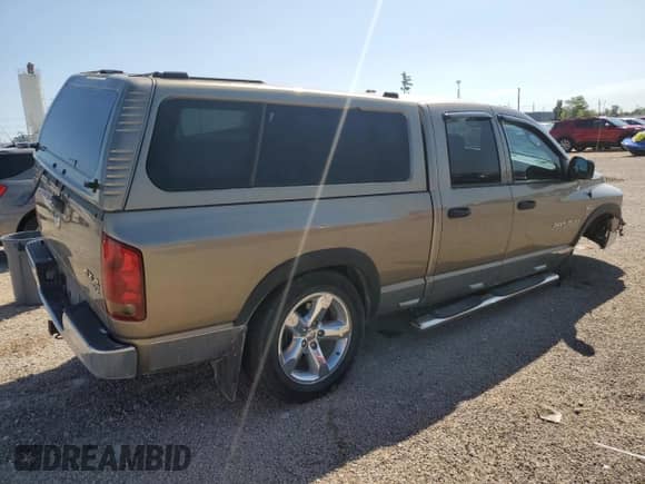 2006 Dodge 1500 Laramie z VIN 1D7HU182X6S677529, wystawiony jako Copart lot #65749695 z przebiegiem 193 955 mil mil oraz Szkoda całkowita • Salvage title. Historia ofert i sprzedaży dostępna na DreamBid. Obrazek 3.