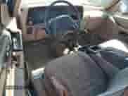 1994 Ford Explorer Eddie Bauer z VIN 1FMCU22X6RUB20958, wystawiony jako Copart lot #80114745 z przebiegiem 3 428 mil mil oraz Szkoda całkowita • Salvage title. Historia ofert i sprzedaży dostępna na DreamBid. Obrazek 8.