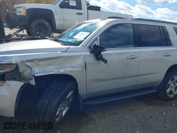 ✅ 2020 Chevrolet Tahoe LT • VIN: 1GNSKBKC4LR130084 • Lot: 43528817. Listed on IAAI with 71,583 mi. Free auction sales archive from the USA and detailed vehicle history report at DreamBid. Image 6.