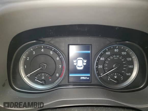 2019 Hyundai Kona Ultimate z VIN KM8K5CA55KU246717, wystawiony jako Copart lot #39403953 z przebiegiem 29 561 mil mil oraz . Historia ofert i sprzedaży dostępna na DreamBid. Obrazek 9.