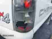 ✅ 2000 Chevrolet Silverado 1500 LS • VIN: 2GCEK19V7Y1398845 • Lot: 42609757. Wystawiony na IAAI z przebiegiem 248 417 mil mil. Skorzystaj z bezpłatnego archiwum sprzedaży aukcyjnych z USA i zobacz szczegółowy raport historii pojazdu na DreamBid. Zdjęcie 12.