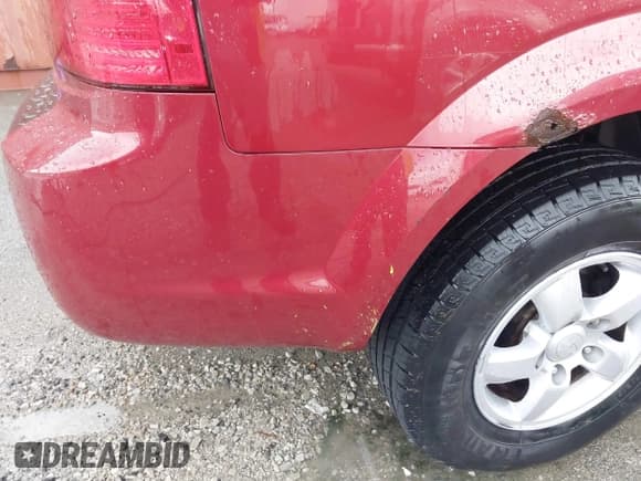 ✅ 2008 Kia Sorento LX • VIN: KNDJD735X85807441 • Lot: 42158485. Wystawiony na IAAI z przebiegiem 196 230 mil. Bezpłatny archiwum sprzedaży aukcyjnych z USA i szczegółowy raport historii pojazdu na DreamBid. Zdjęcie 6.