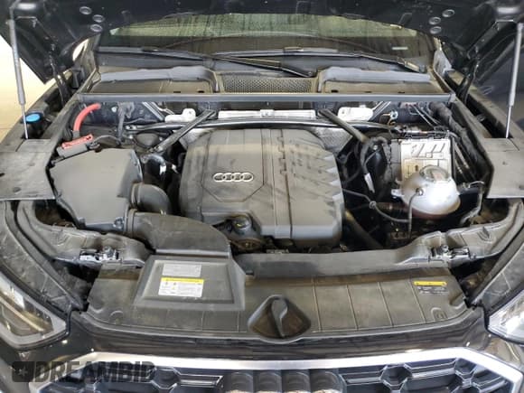 ✅ 2024 Audi Q5 S line Premium Plus • VIN: WA1EAAFY6R2043825 • Lot: 80372265. Wystawiony na Copart z przebiegiem 22 438 mil. Bezpłatny archiwum sprzedaży aukcyjnych z USA i szczegółowy raport historii pojazdu na DreamBid. Zdjęcie 12.