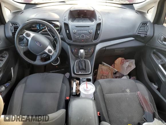 ✅ 2017 Ford C-Max SE • VIN: 1FADP5AU4HL111985 • Лот: 92863965. Опубликован ранее на Copart с пробегом 166 274 миль. Бесплатный доступ к архиву аукционных продаж из США и подробный отчёт об истории автомобиля на DreamBid. Изображение 8.