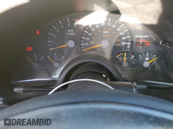 ✅ 2002 Pontiac Firebird Firebird • VIN: 2G2FS22K522170990 • Lot: 41878415. Wystawiony na Copart z przebiegiem 120 056 mil. Bezpłatny archiwum sprzedaży aukcyjnych z USA i szczegółowy raport historii pojazdu na DreamBid. Zdjęcie 9.