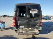 ✅ 2014 Mercedes-Benz Sprinter Passenger • VIN: WDZPE7CC9E5825043 • Lot: 42571505. Wystawiony na Copart z przebiegiem 178 182 mil. Bezpłatny archiwum sprzedaży aukcyjnych z USA i szczegółowy raport historii pojazdu na DreamBid. Zdjęcie 6.