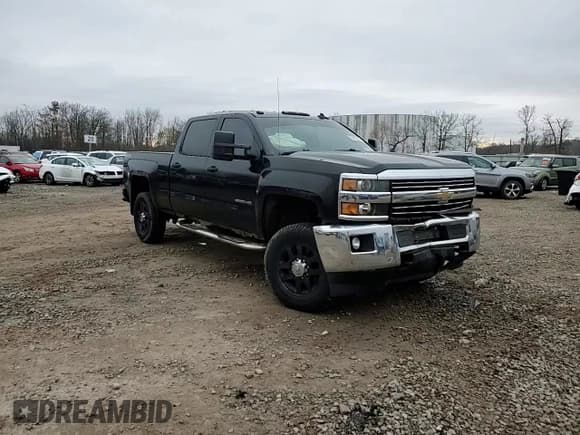 ✅ 2015 Chevrolet Silverado 2500HD LT • VIN: 1GC1KVEGXFF133243 • Lot: 93625235. Listed on Copart with 201,769 mi. Free auction sales archive from the USA and detailed vehicle history report at DreamBid. Image 14.