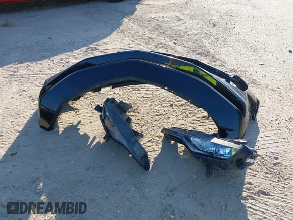 ✅ 2019 Chevrolet Camaro 2SS • VIN: 1G1FH1R73K0159079 • Lot: 43411576. Wystawiony na IAAI z przebiegiem 99 405 mil. Bezpłatny archiwum sprzedaży aukcyjnych z USA i szczegółowy raport historii pojazdu na DreamBid. Zdjęcie 12.