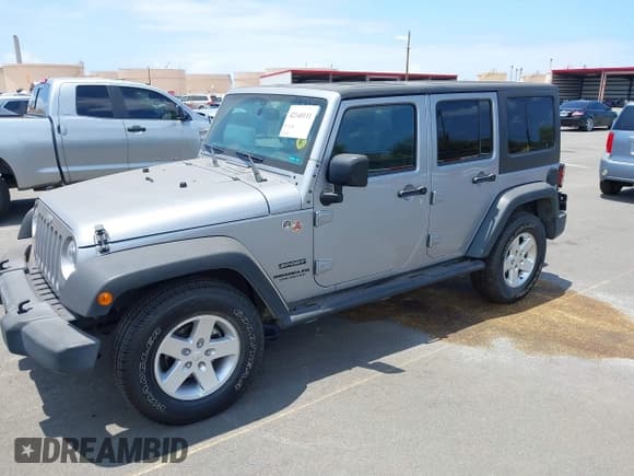 ✅ 2016 Jeep Wrangler Unlimited Freedom • VIN: 1C4BJWDG7GL109953 • Lot: 42140111. Listed on IAAI with 24,570 mi. Free auction sales archive from the USA and detailed vehicle history report at DreamBid. Image 2.