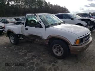 ✅ 1997 Chevrolet S-10 LS • VIN: 1GCCS1443V8208666 • Лот: 86734104. Опубликован ранее на Copart с пробегом 196 324 миль. Бесплатный доступ к архиву аукционных продаж из США и подробный отчёт об истории автомобиля на DreamBid. Изображение 4.