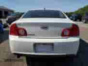 2009 Chevrolet Malibu 1LT z VIN 1G1ZH57B094186108, wystawiony jako Copart lot #69480454 z przebiegiem 117 481 mil mil oraz Szkoda całkowita • Salvage title. Historia ofert i sprzedaży dostępna na DreamBid. Obrazek 6.