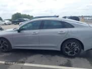 ✅ 2025 Kia K5 GT-Line • VIN: KNAG64J73S5278894 • Lot: 43352780. Wystawiony na IAAI z przebiegiem 21 062 mil. Bezpłatny archiwum sprzedaży aukcyjnych z USA i szczegółowy raport historii pojazdu na DreamBid. Zdjęcie 14.