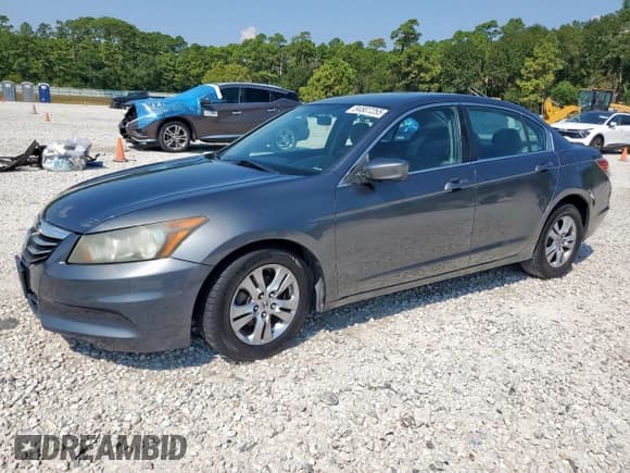 ✅ 2012 Honda Accord LX Premium • VIN: 1HGCP2F49CA000383 • Lot: 84807255. Listed on Copart with 202,208 mi. Free auction sales archive from the USA and detailed vehicle history report at DreamBid. Image 1.