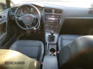 ✅ 2019 Volkswagen Golf S • VIN: 3VWW57AU1KM005906 • Lot: 89685425. Wystawiony na Copart z przebiegiem 121 696 mil. Bezpłatny archiwum sprzedaży aukcyjnych z USA i szczegółowy raport historii pojazdu na DreamBid. Zdjęcie 8.