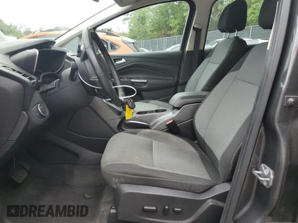 ✅ 2017 Ford C-Max SE • VIN: 1FADP5AU4HL103692 • Lot: 84457315. Wystawiony na Copart z przebiegiem 53 569 mil. Bezpłatny archiwum sprzedaży aukcyjnych z USA i szczegółowy raport historii pojazdu na DreamBid. Zdjęcie 7.