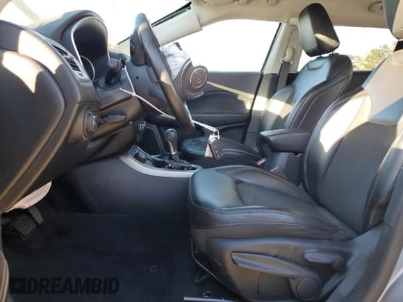 ✅ 2018 Jeep Compass Latitude • VIN: 3C4NJDBB1JT418693 • Lot: 89545175. Listed on Copart with 64,393 mi. Free auction sales archive from the USA and detailed vehicle history report at DreamBid. Image 7.