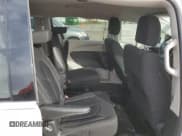 ✅ 2022 Chrysler Voyager LX • VIN: 2C4RC1CG0NR224279 • Лот: 91107755. Опубликован ранее на Copart с пробегом 18 488 миль. Бесплатный доступ к архиву аукционных продаж из США и подробный отчёт об истории автомобиля на DreamBid. Изображение 11.