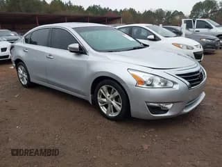 ✅ 2015 Nissan Altima S • VIN: 1N4AL3AP8FN347618 • Лот: 43770997. Опубликован ранее на IAAI с пробегом 212 418 миль. Бесплатный доступ к архиву аукционных продаж из США и подробный отчёт об истории автомобиля на DreamBid. Изображение 1.
