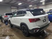 ✅ 2024 Volkswagen Taos SE • VIN: 3VVVX7B26RM017597 • Lot: 89156925. Wystawiony na Copart z przebiegiem 16 108 mil. Bezpłatny archiwum sprzedaży aukcyjnych z USA i szczegółowy raport historii pojazdu na DreamBid. Zdjęcie 2.