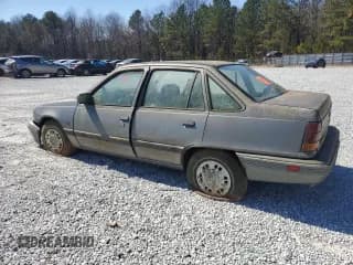 ✅ 1992 Pontiac Lemans • VIN: KL2TN5467NB324622 • Lot: 47321325. Wystawiony na Copart z przebiegiem 173 408 mil. Bezpłatny archiwum sprzedaży aukcyjnych z USA i szczegółowy raport historii pojazdu na DreamBid. Zdjęcie 2.
