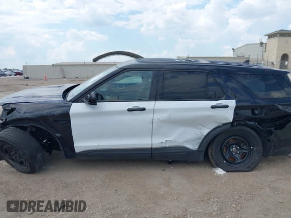✅ 2023 Ford Police Interceptor Utility • VIN: 1FM5K8AB0PGC00095 • Лот: 43046314. Опубликован ранее на IAAI с пробегом Не указан. Бесплатный доступ к архиву аукционных продаж из США и подробный отчёт об истории автомобиля на DreamBid. Изображение 13.
