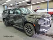 ✅ 2021 Chevrolet Suburban LT • VIN: 1GNSKCKD5MR301246 • Lot: 76769444. Wystawiony na Copart z przebiegiem 49 749 mil. Bezpłatny archiwum sprzedaży aukcyjnych z USA i szczegółowy raport historii pojazdu na DreamBid. Zdjęcie 4.